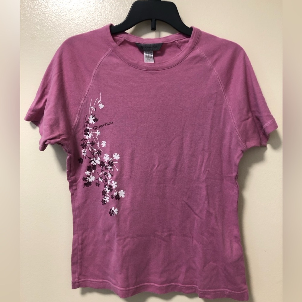Quechua Mauve Floral Short Sleeve Tee
